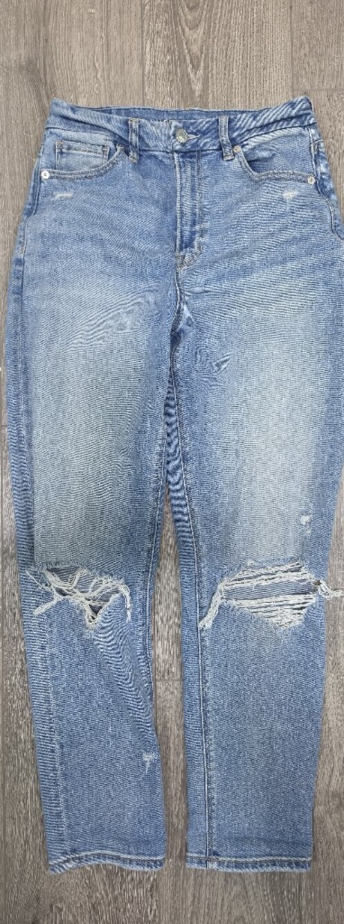 American Eagle Curvy Mom Jean Size 4